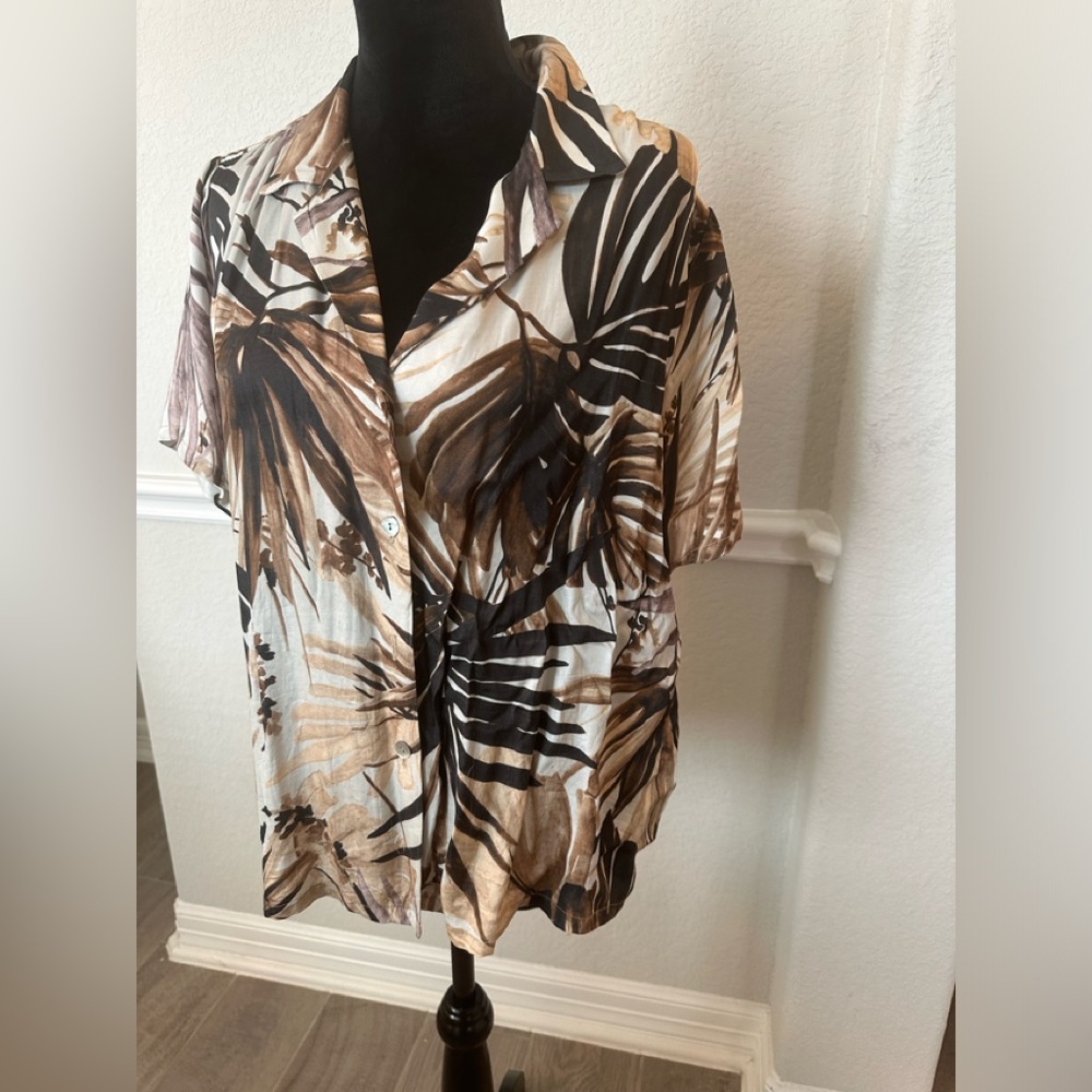 Karen Kane blouse 🍁🍂🍁🍂🍁🍂